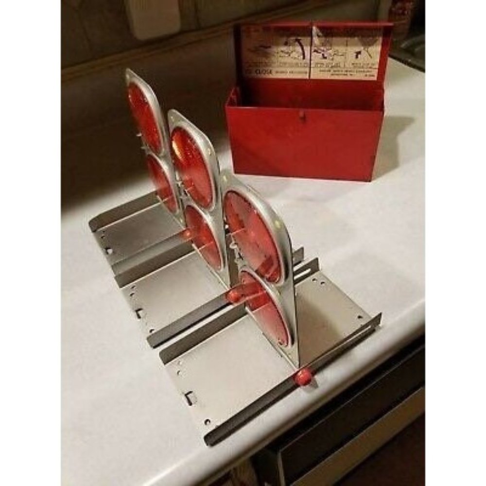 Vintage Reflect-O-Flare Model 177 Roadside Safety Reflectors Set of 3 Metal Case
